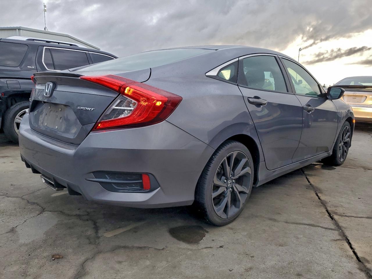 Honda Civic Sport Image 12