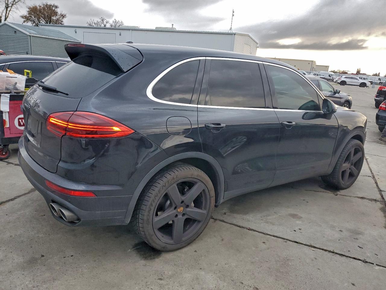 Porsche Cayenne S Image 3