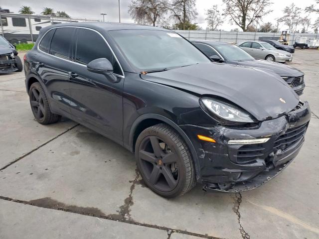 Porsche Cayenne S Image 6