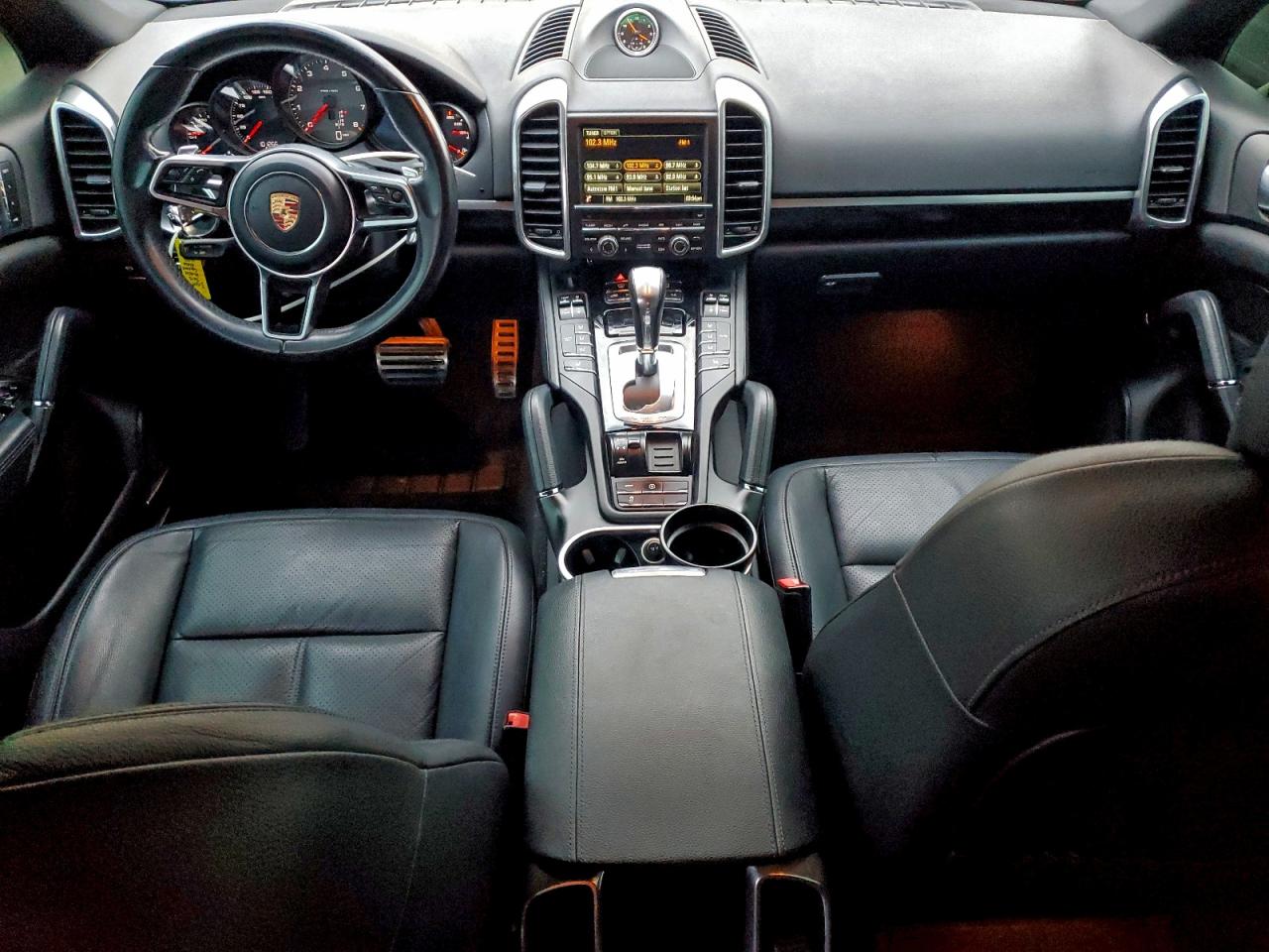 Porsche Cayenne S Image 4