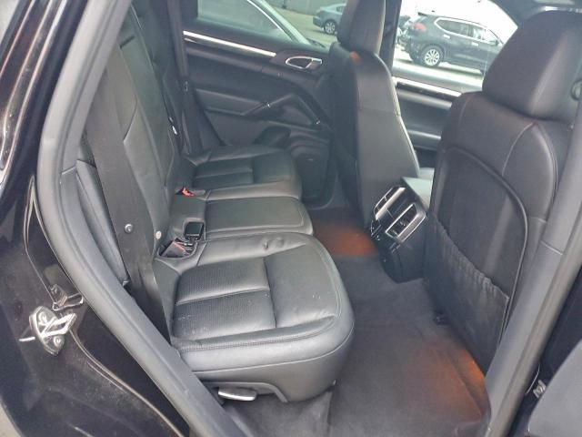 Porsche Cayenne S Image 2