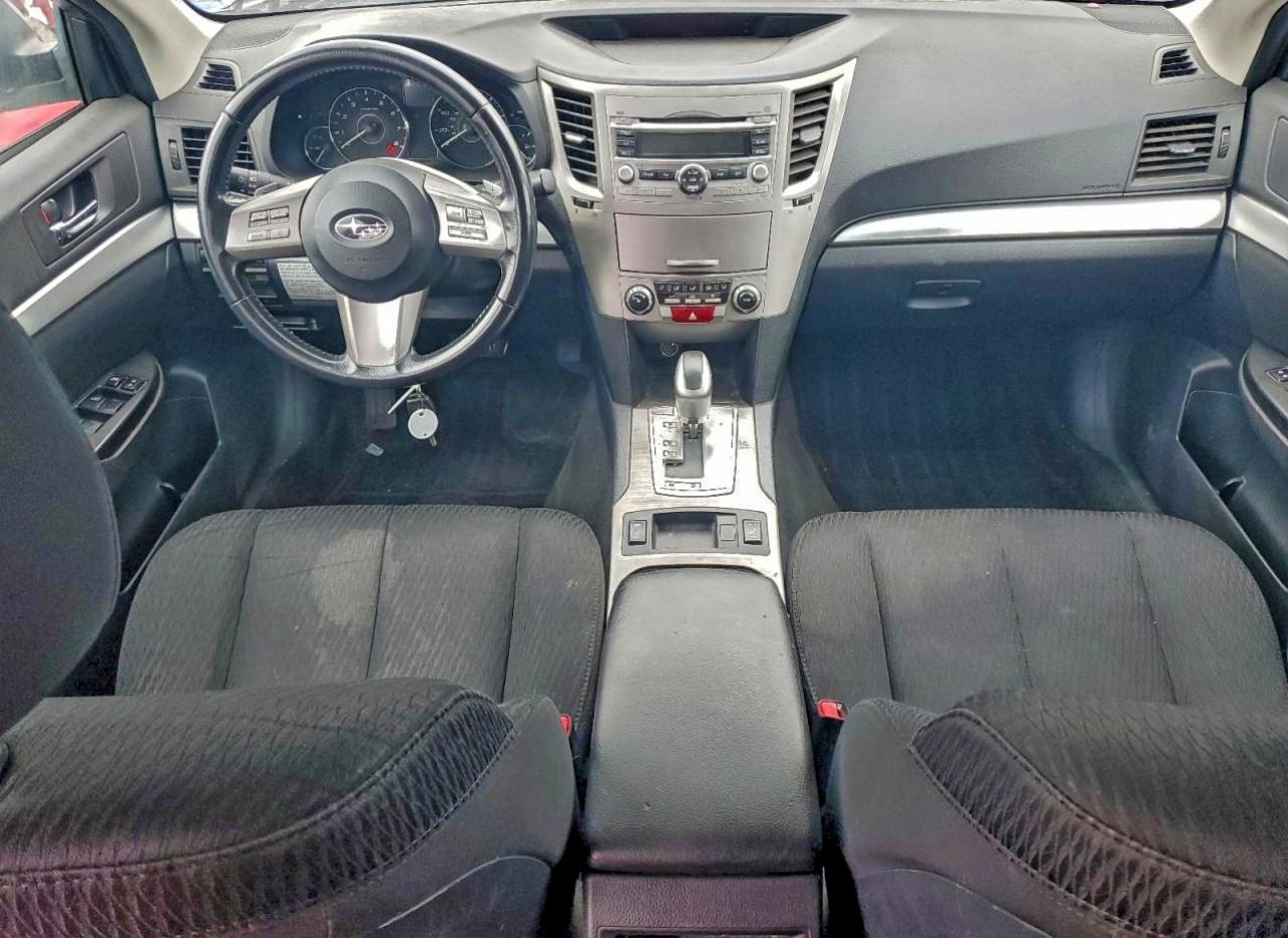 Subaru Outback 2.5i Premium Image 9