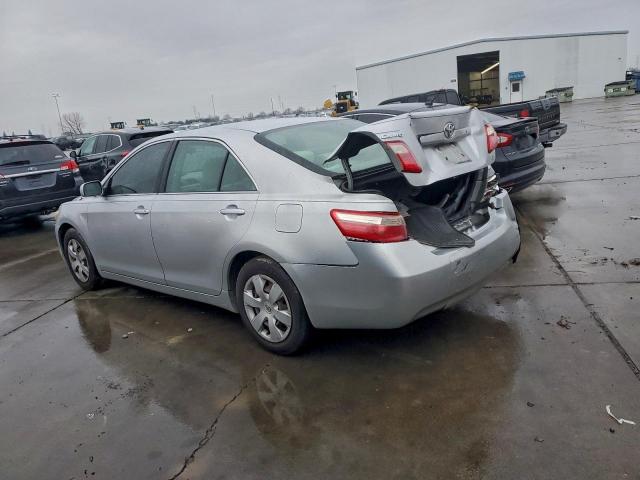 Toyota Camry Ce Image 4