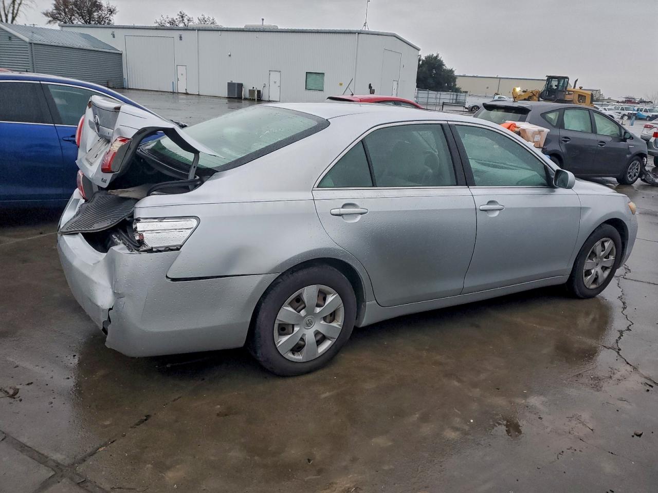 Toyota Camry Ce Image 5