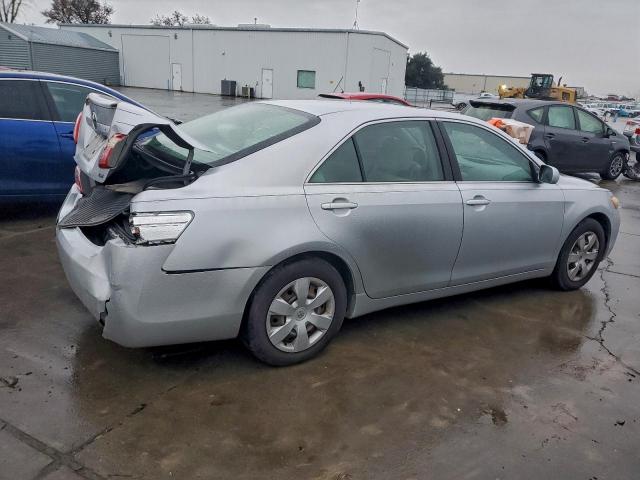 Toyota Camry Ce Image 5