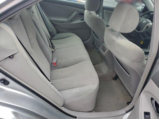 Toyota Camry Ce Image 7