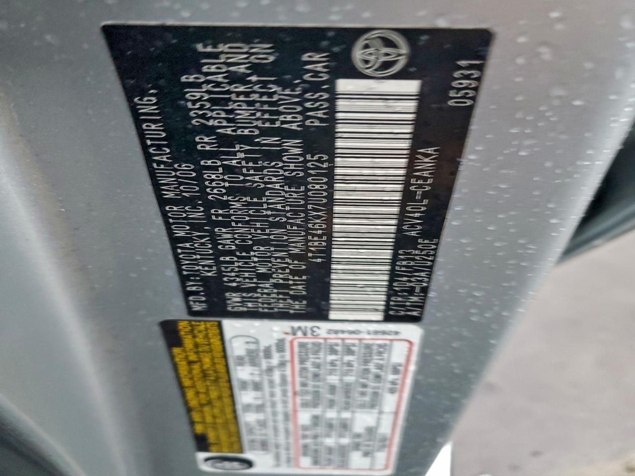 Toyota Camry Ce Image 8