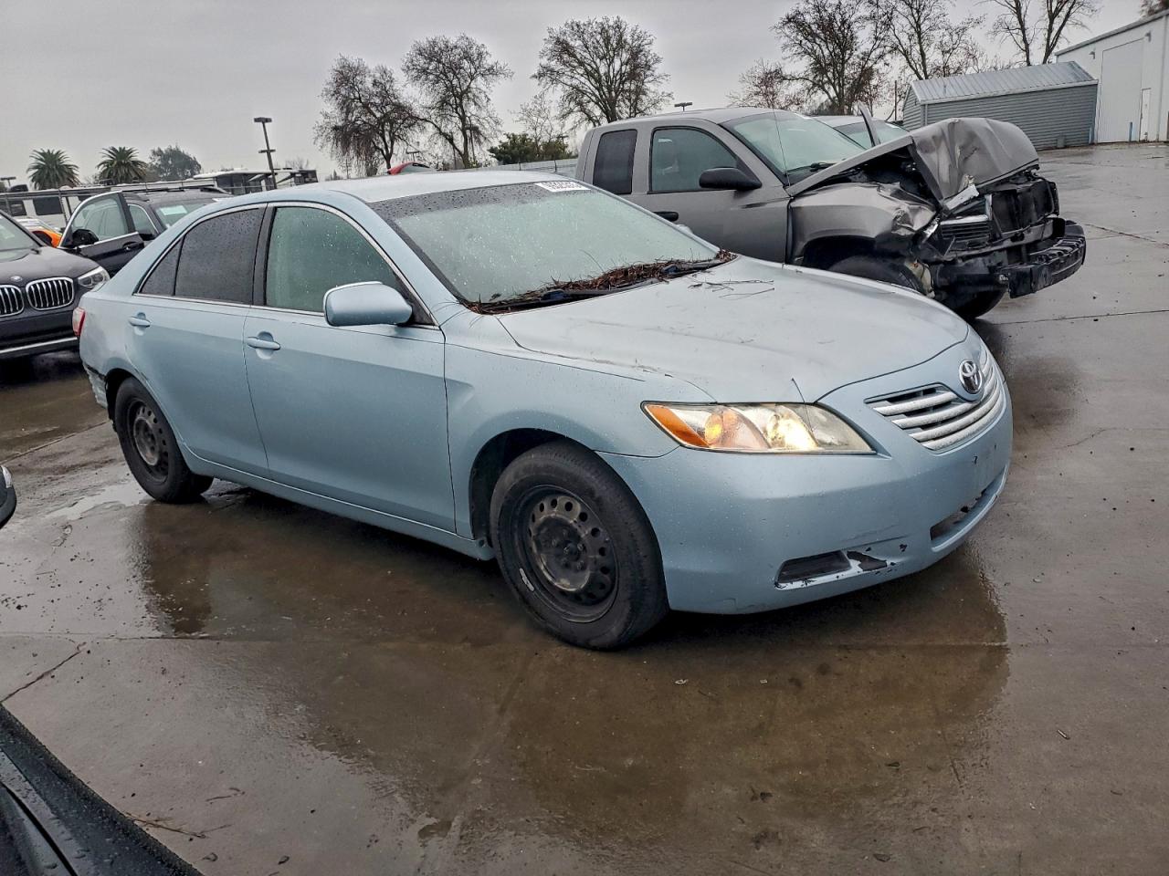 Toyota Camry Base Image 11