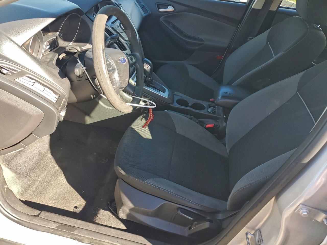 Ford Focus Se Image 7