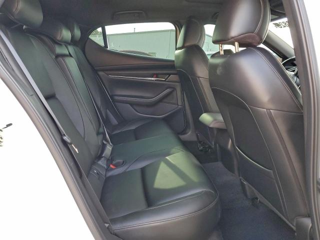 Mazda 3 Preferred Image 9