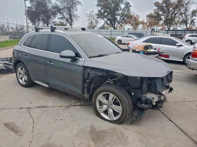 Audi Q5 Prestige Image 9