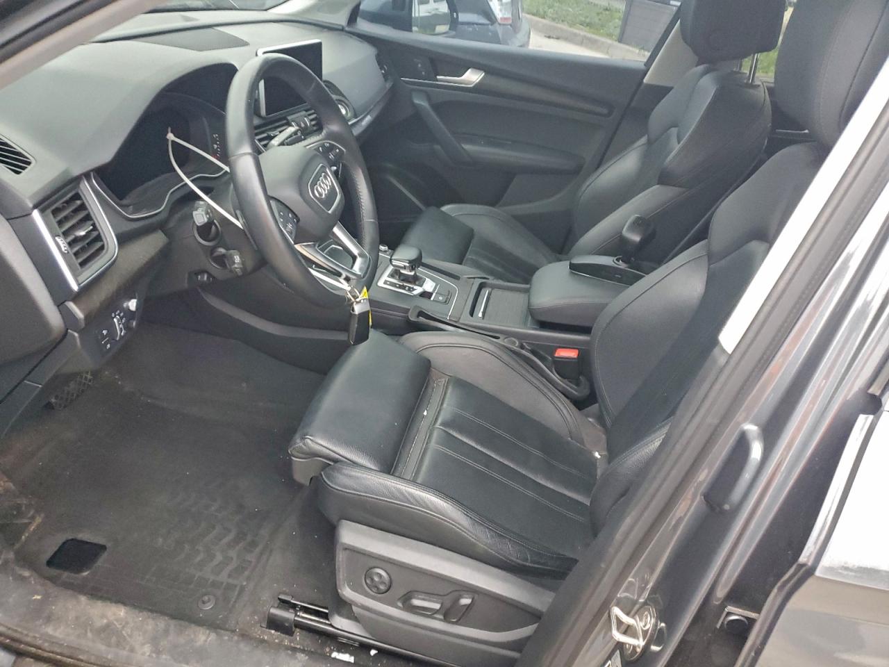 Audi Q5 Prestige Image 8