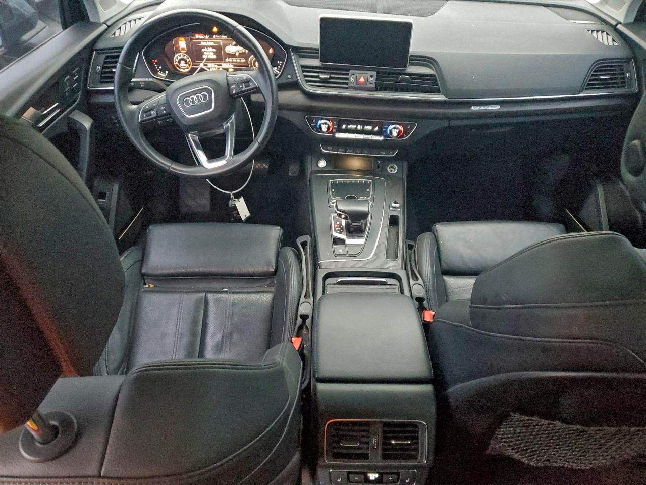 Audi Q5 Prestige Image 4