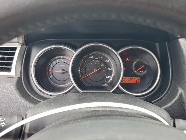 Nissan Versa S Image 8