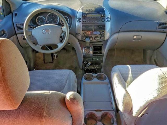 Toyota Sienna Ce Image 12