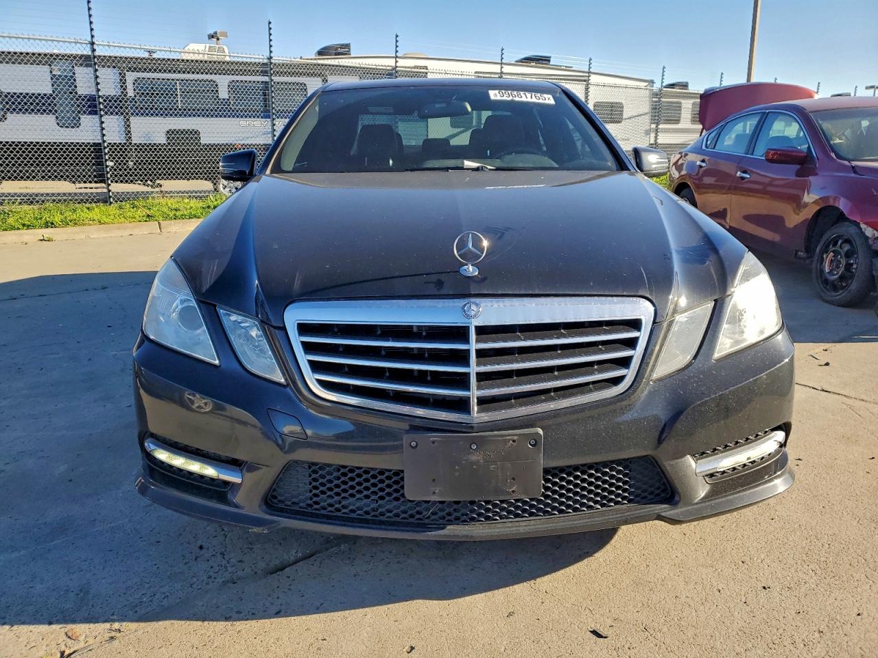 Mercedes-Benz E-Class 350 Image 11