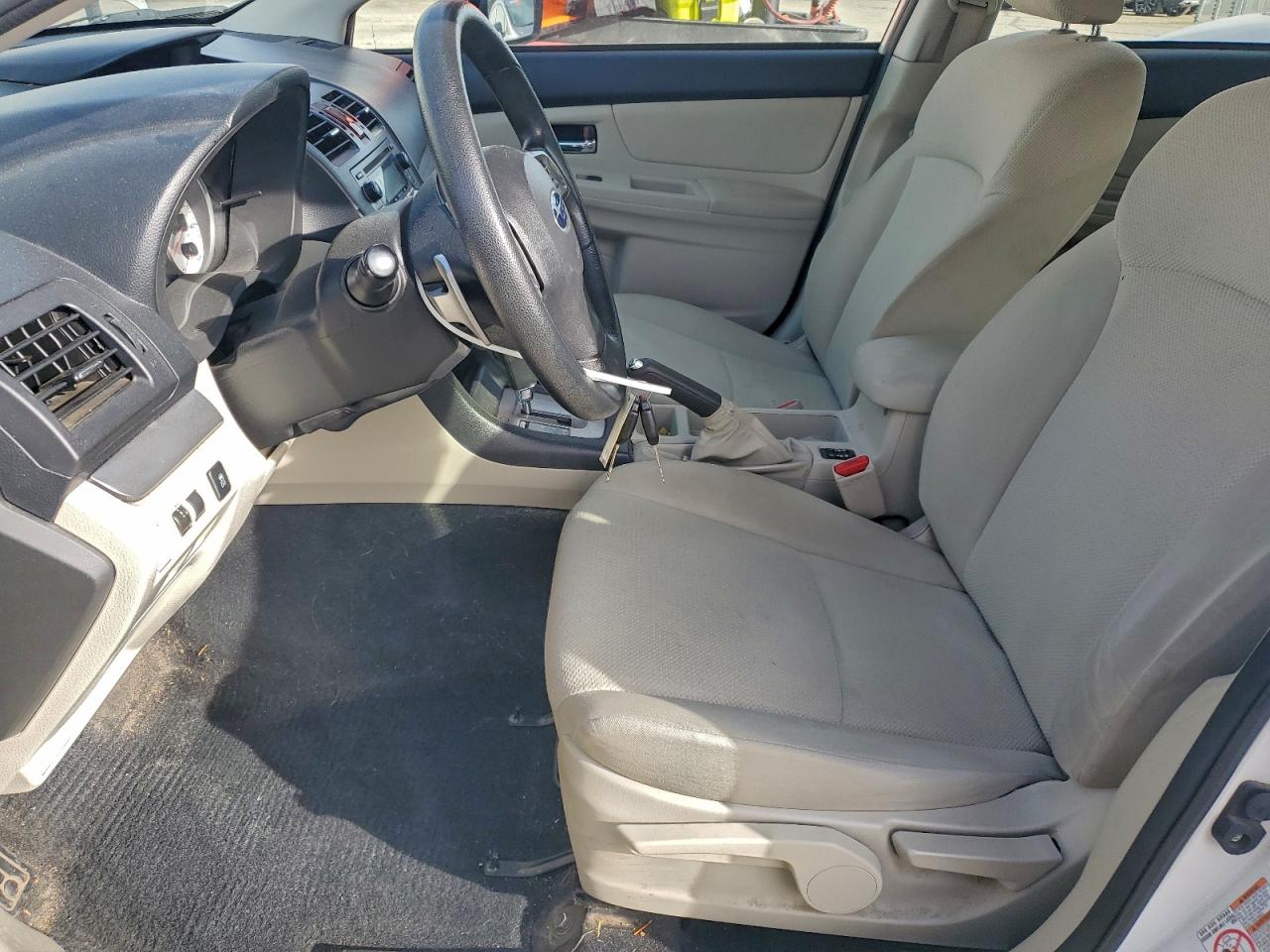 Subaru Impreza Premium Image 12