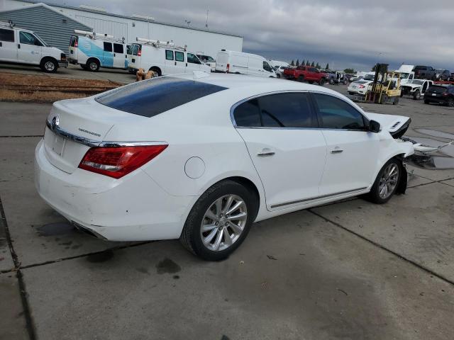 Buick LaCrosse Image 3