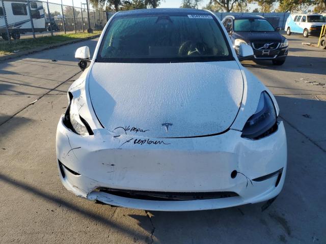 Tesla Model Y Image 8