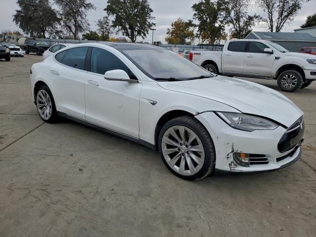 Tesla Model S Image 3