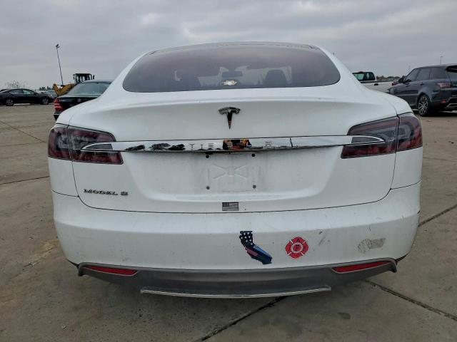 Tesla Model S Image 6