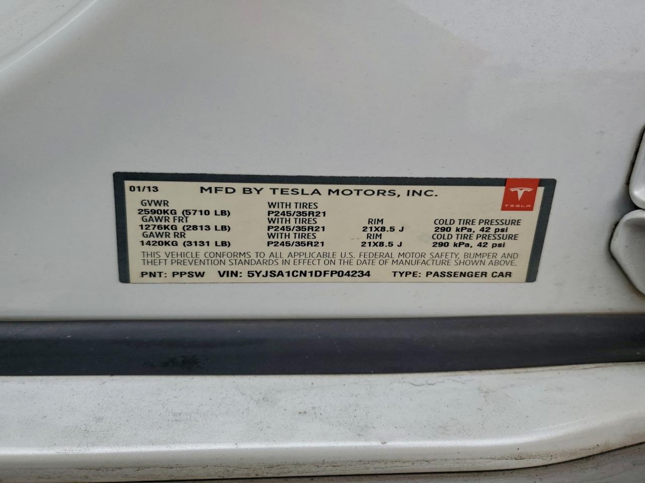 Tesla Model S Image 2