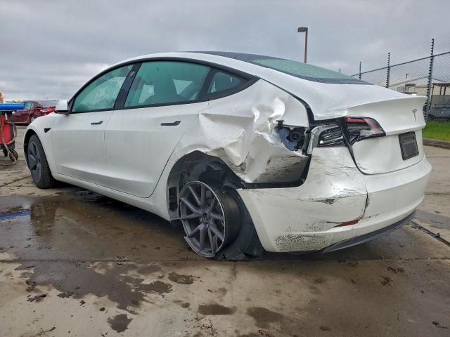 Tesla Model 3 Image 2