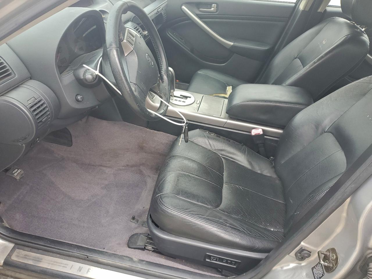 INFINITI G35 Image 11