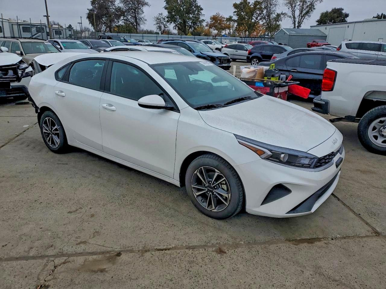 Kia Forte Lx Image 4