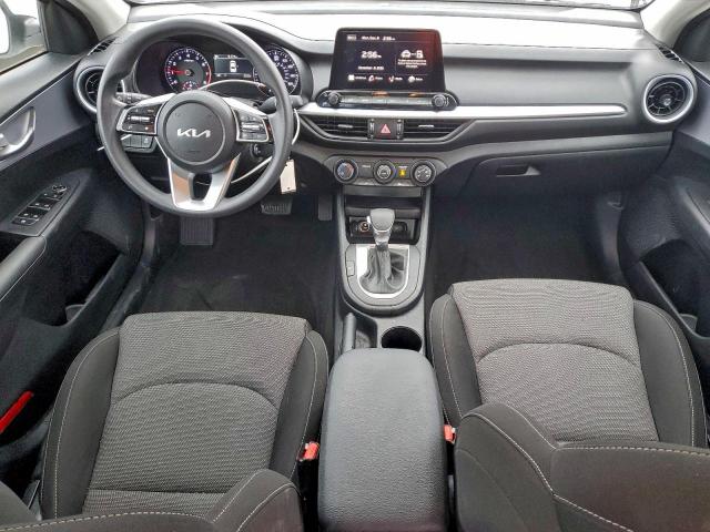 Kia Forte Lx Image 8